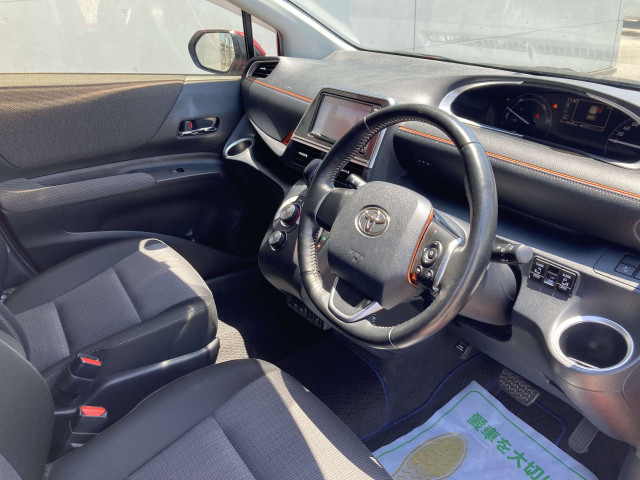 トヨタ シエンタ ハイブリッド 1.5 Gの中古車