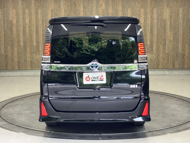 当社の在庫は、全車第三者機関の査定を通った車両ですので、状態に関しましては確かな一台を御案内致しております。