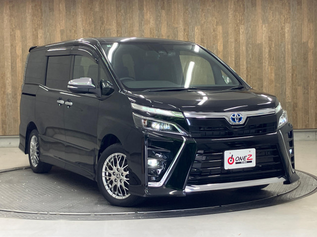 トヨタ ヴォクシー 1.8 ハイブリッド ZS 煌Ⅲの中古車