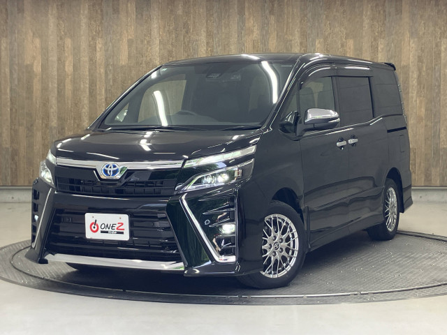 トヨタ ヴォクシー 1.8 ハイブリッド ZS 煌Ⅲの中古車
