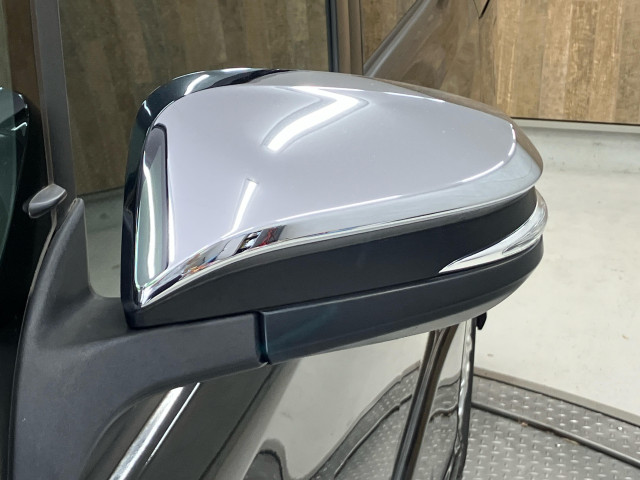 トヨタ ヴォクシー 1.8 ハイブリッド ZS 煌Ⅲの中古車