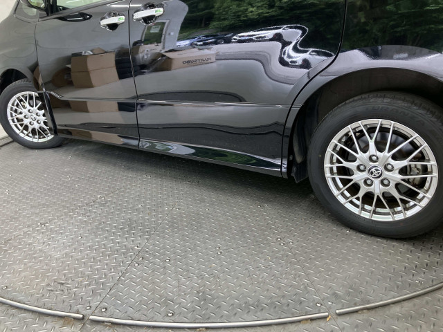 トヨタ ヴォクシー 1.8 ハイブリッド ZS 煌Ⅲの中古車