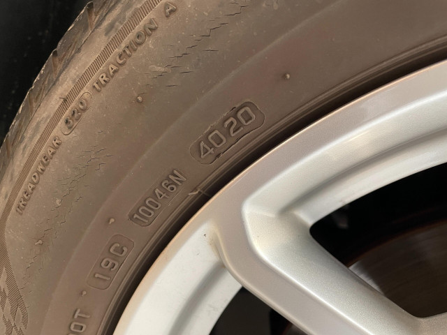 ジープ レネゲード リミテッドの中古車