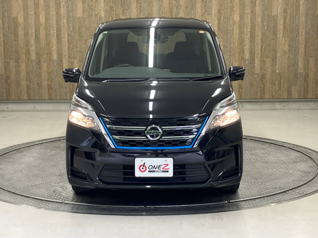 ご納車前には自社認証工場にてしっかり法定点検を行います！エンジンオイル・オイルエレメント・ワイパーゴム等の標準交換部品以外にも点検後交換が必要な消耗部品等も交換・整備致します