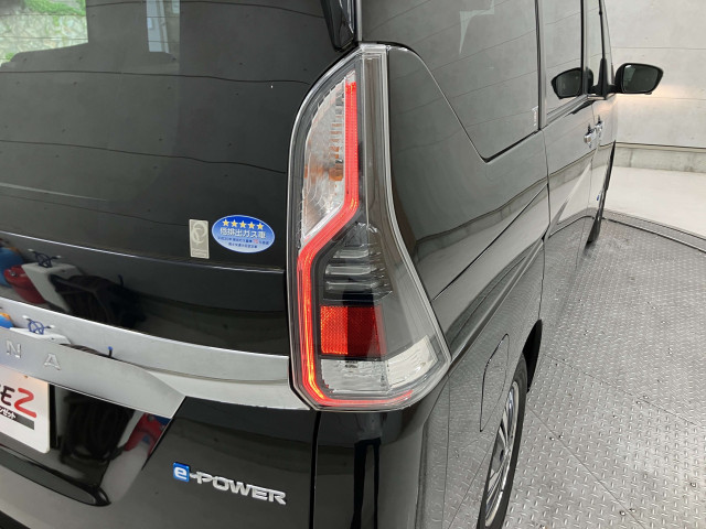 日産 セレナ 1.2 e-POWER XVの中古車