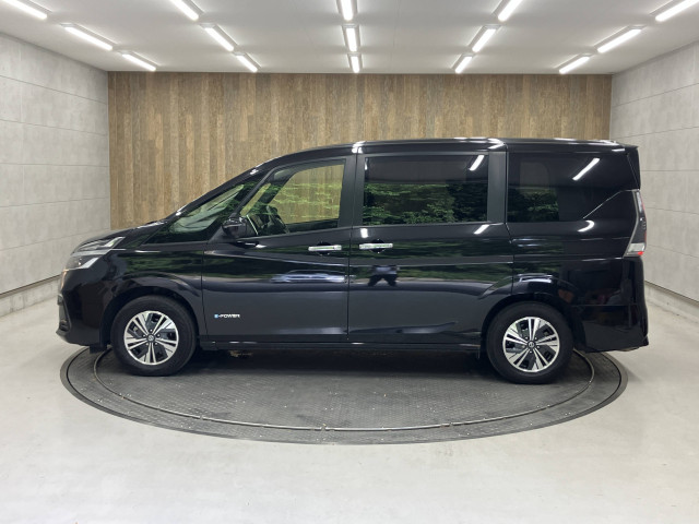 日産 セレナ 1.2 e-POWER XVの中古車