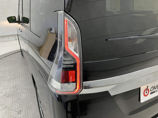 日産 セレナ 1.2 e-POWER XVの中古車