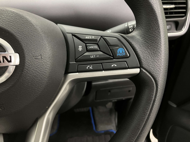 日産 セレナ 1.2 e-POWER XVの中古車