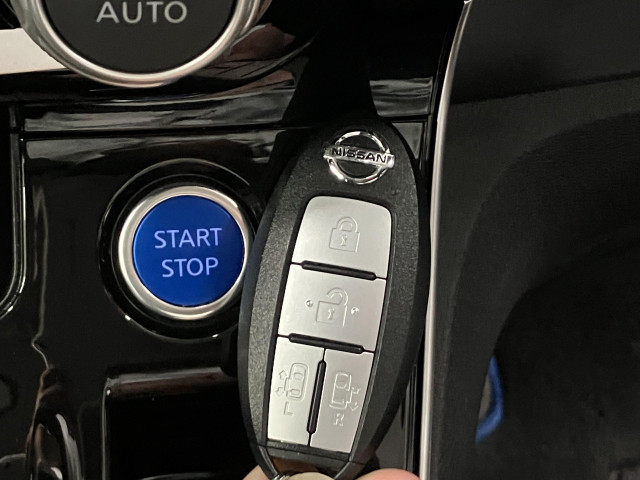 日産 セレナ 1.2 e-POWER XVの中古車