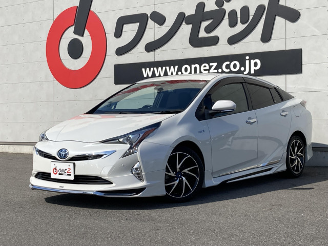 トヨタ プリウス 1.8 A ツーリングセレクションの中古車