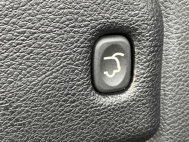 ジープ グランドチェロキー サミット 4WDの中古車