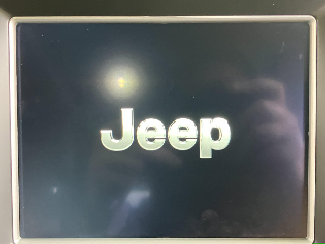 ジープ グランドチェロキー サミット 4WDの中古車