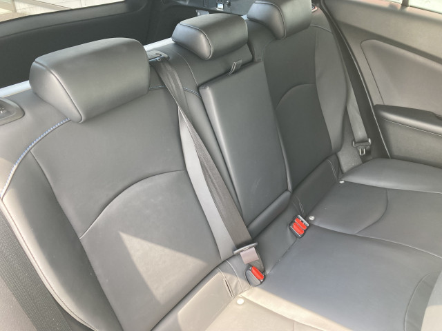 トヨタ プリウス 1.8 A ツーリングセレクションの中古車