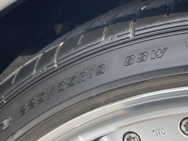 トヨタ プリウス 1.8 A ツーリングセレクションの中古車