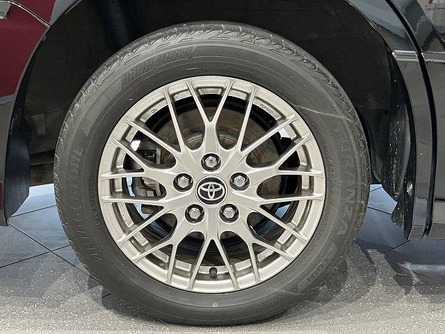 トヨタ ヴォクシー 1.8 ハイブリッド ZS 煌Ⅲの中古車