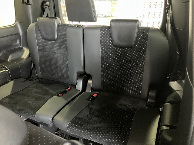 トヨタ ヴォクシー 1.8 ハイブリッド ZS 煌Ⅲの中古車