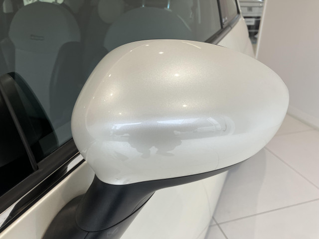 フィアット 500C ツインエア ラウンジの中古車