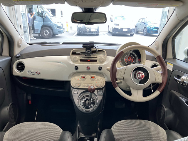 フィアット 500C ツインエア ラウンジの中古車