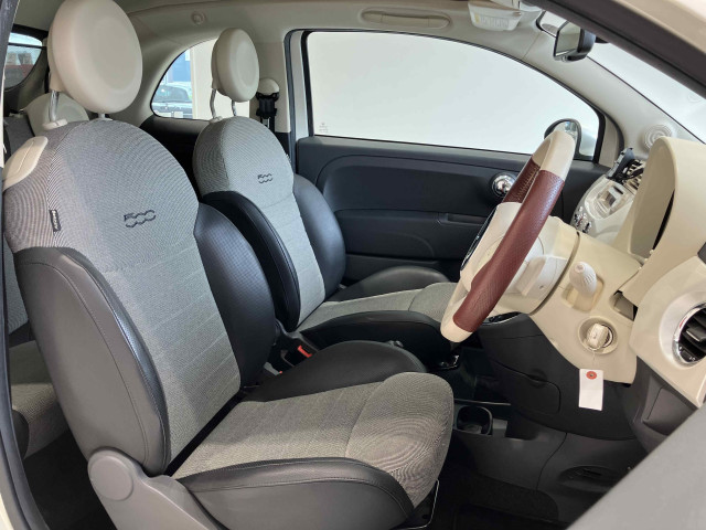 フィアット 500C ツインエア ラウンジの中古車