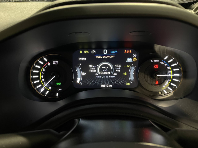ジープ レネゲード リミテッド 4xe 4WDの中古車