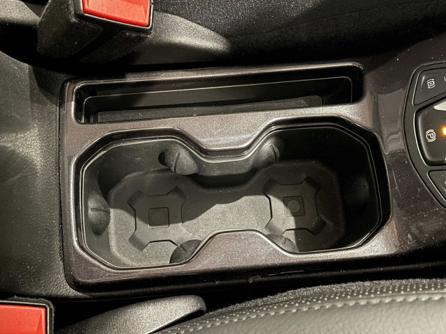 ジープ レネゲード リミテッド 4xe 4WDの中古車