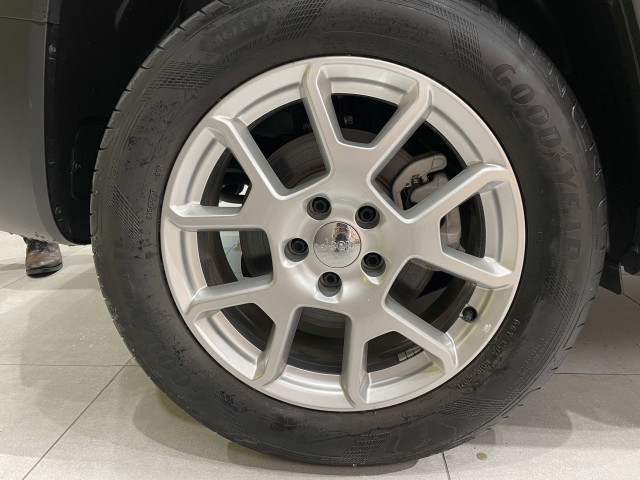 ジープ レネゲード リミテッド 4xe 4WDの中古車