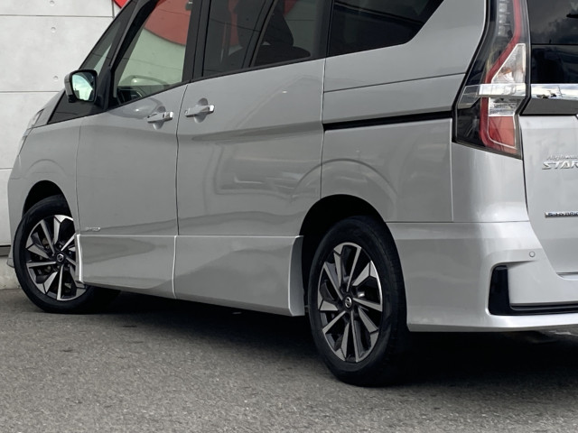 日産 セレナ 2.0 ハイウェイスター Vの中古車