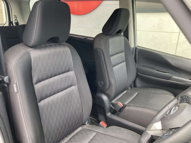 日産 セレナ 2.0 ハイウェイスター Vの中古車