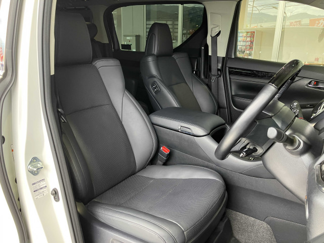 トヨタ アルファード 2.5 S Cパッケージの中古車
