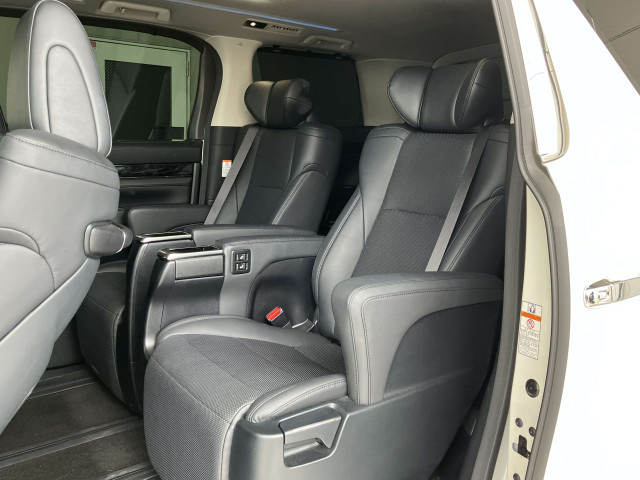 トヨタ アルファード 2.5 S Cパッケージの中古車