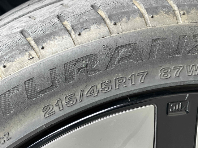 トヨタ プリウス 1.8 A ツーリングセレクションの中古車