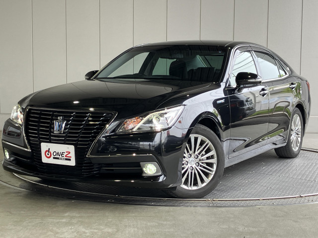 トヨタ クラウンロイヤルハイブリッド ハイブリッド 2.5 ロイヤルサルーン ブラックスタイルの中古車