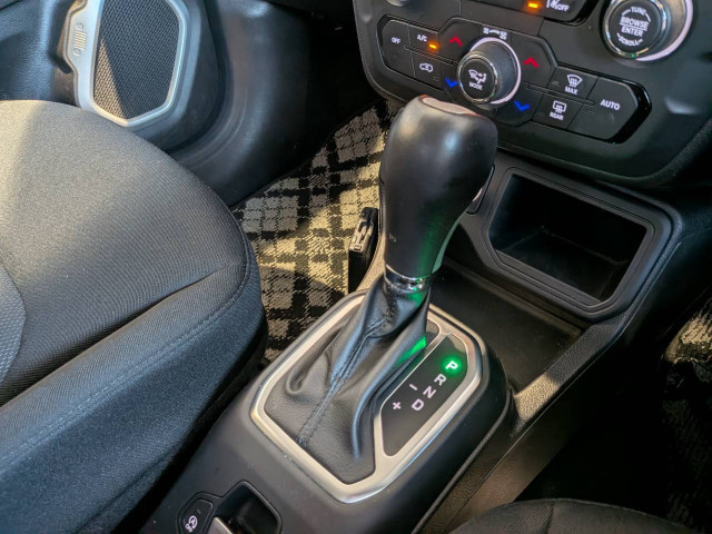 ジープ レネゲード ロンジチュードの中古車