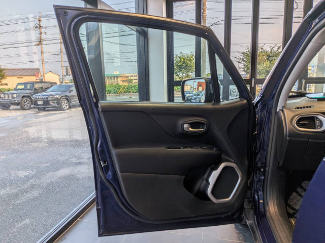 ジープ レネゲード ロンジチュードの中古車
