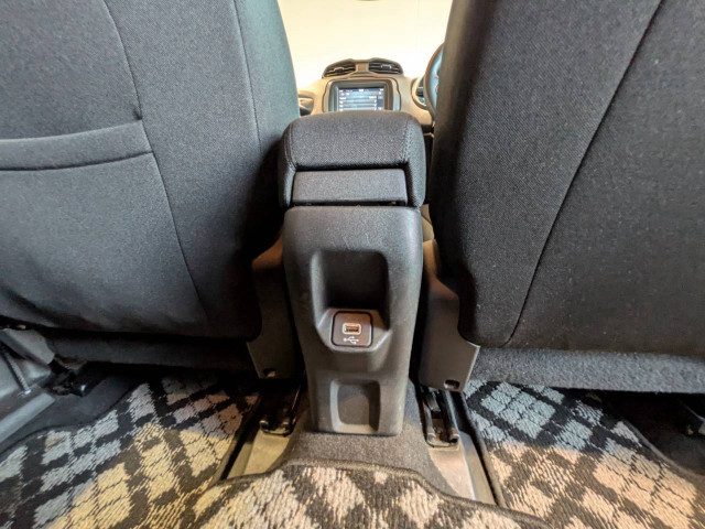 ジープ レネゲード ロンジチュードの中古車