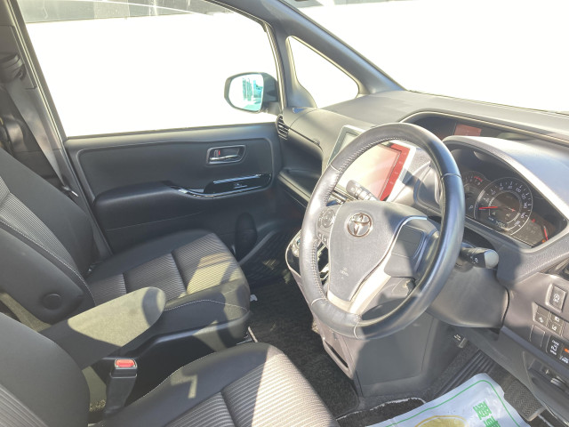 トヨタ ヴォクシー 2.0 ZS 煌の中古車