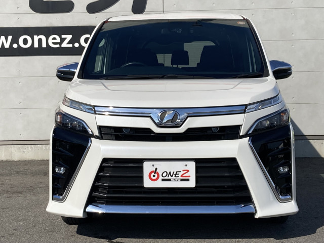 トヨタ ヴォクシー 2.0 ZS 煌の中古車
