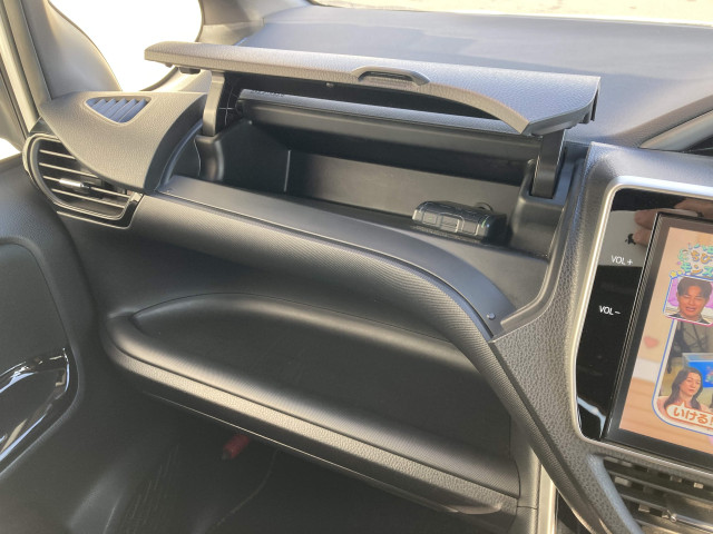 トヨタ ヴォクシー 2.0 ZS 煌の中古車