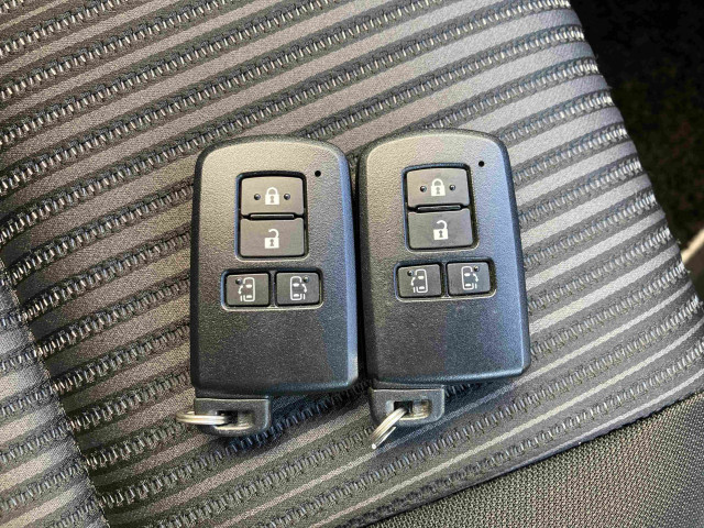 トヨタ ヴォクシー 2.0 ZS 煌の中古車