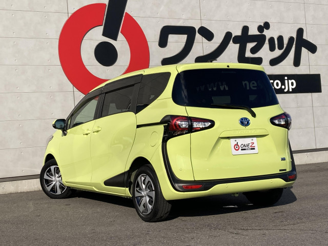 トヨタ シエンタ ハイブリッド 1.5 G クエロの中古車