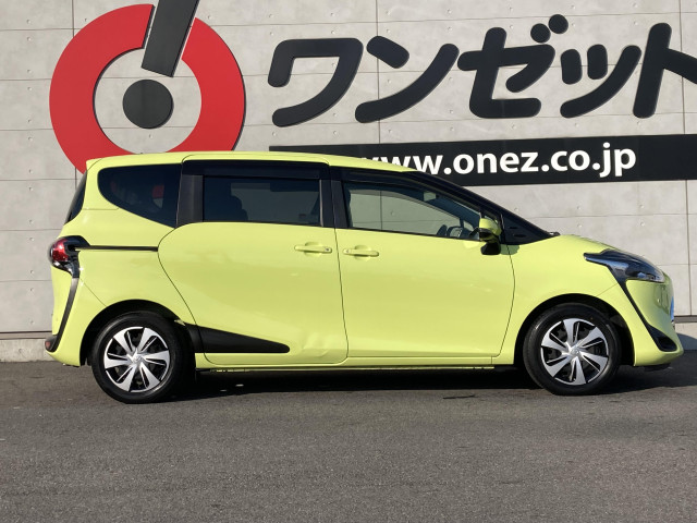 トヨタ シエンタ ハイブリッド 1.5 G クエロの中古車