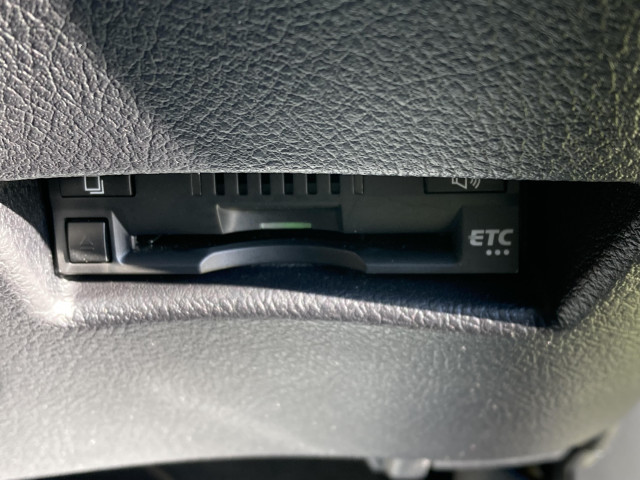 トヨタ シエンタ ハイブリッド 1.5 G クエロの中古車