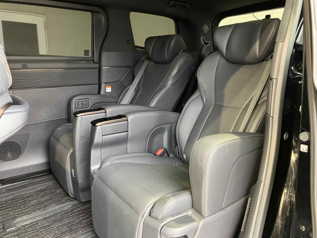 トヨタ アルファード 2.5 Zの中古車