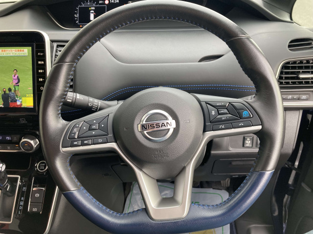 日産 セレナ 2.0 AUTECH セーフティパッケージの中古車