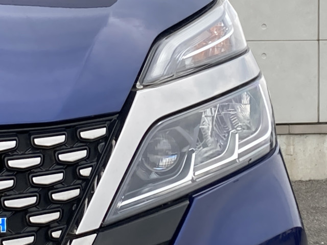日産 セレナ 2.0 AUTECH セーフティパッケージの中古車