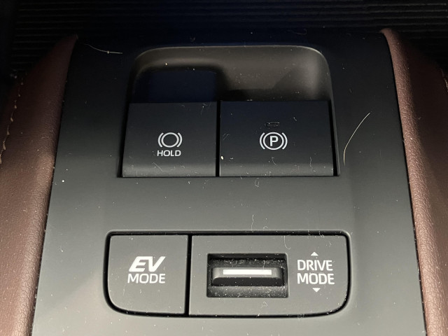トヨタ ハリアー 2.5 ハイブリッド Z レザーパッケージの中古車