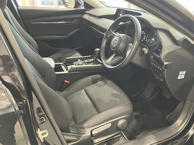 マツダ マツダ3セダン 2.0 20S ブラックトーンエディションの中古車
