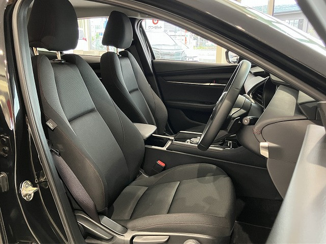マツダ マツダ3セダン 2.0 20S ブラックトーンエディションの中古車