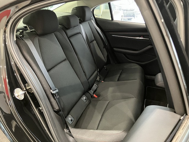マツダ マツダ3セダン 2.0 20S ブラックトーンエディションの中古車