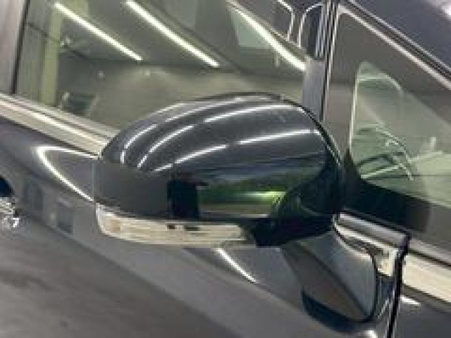 トヨタ プリウスα S ツーリングセレクションの中古車